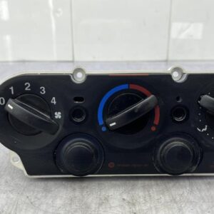 Commande chauffage FORD FIESTA 5 PHASE 1 Essence