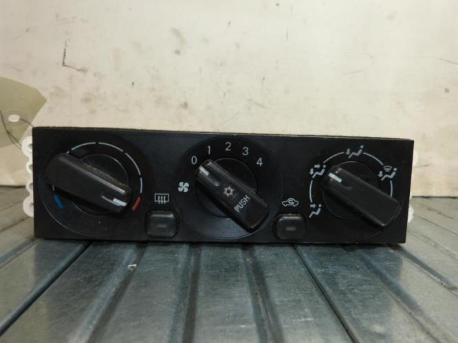 Commande chauffage MITSUBISHI SPACE STAR 2 Essence