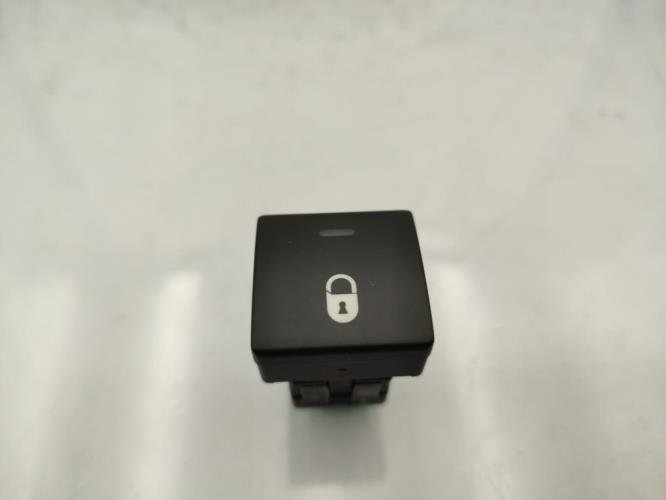 Commande de fermeture centralisee PEUGEOT PARTNER 2 PHASE 2 Diesel