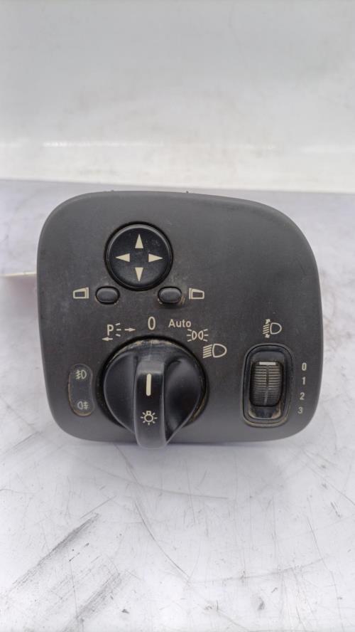 Commande de phare MERCEDES CLASSE C 203 PHASE 1 Diesel