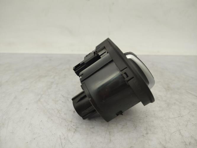 Commande de phare AUDI A1 1 PHASE 1