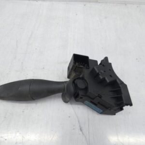 Commande de phare FORD FIESTA 5 PHASE 1 Essence