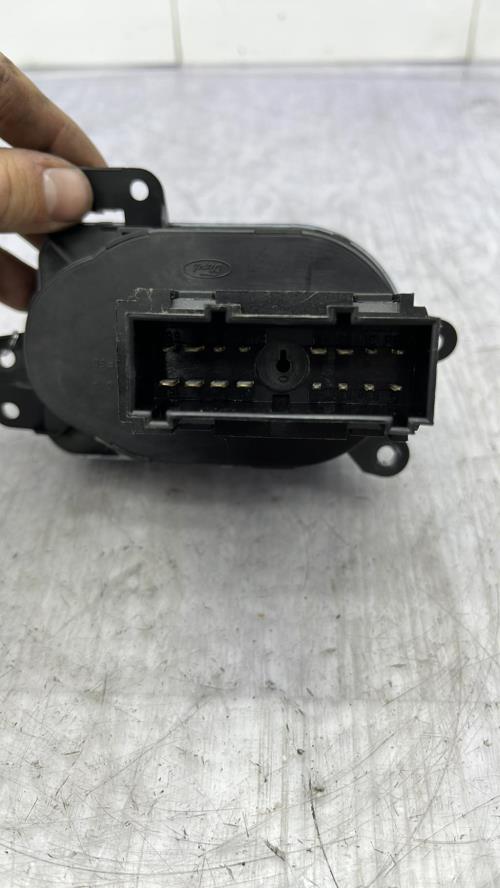 Commande de phare FORD FIESTA 5 PHASE 1 Diesel