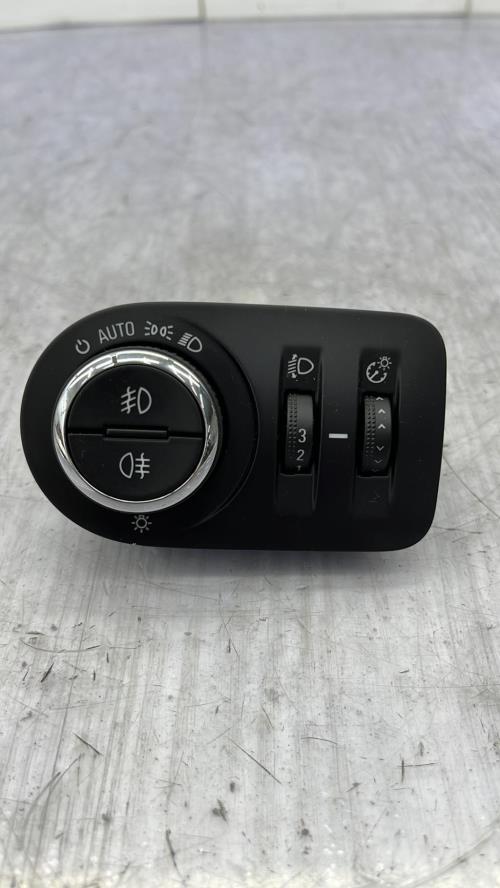 Commande de phare OPEL CORSA E Essence