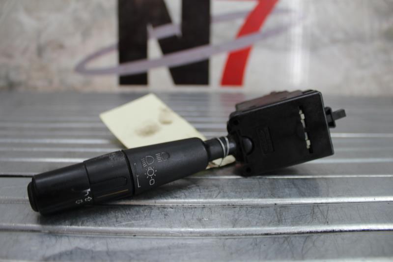 Commande de phare PEUGEOT 106 PHASE 2 Essence