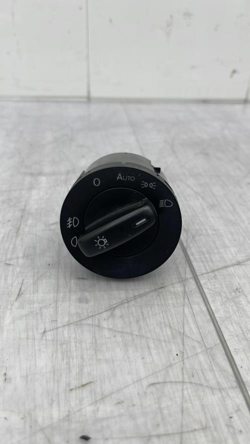 Commande de phare VOLKSWAGEN GOLF 5 Essence