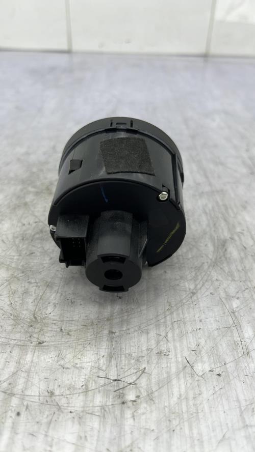 Commande de phare VOLKSWAGEN GOLF 6 Diesel