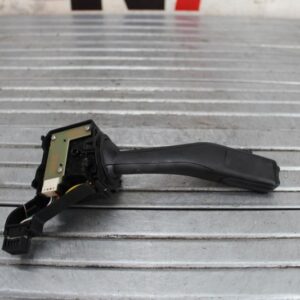Commande de phare VOLKSWAGEN GOLF 5 Essence