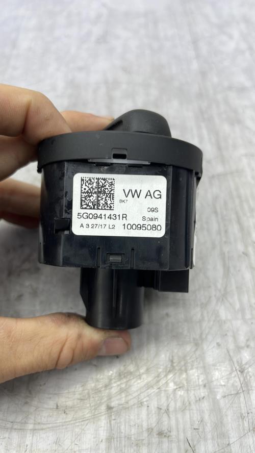 Commande de phare VOLKSWAGEN POLO 6 PHASE 1 Essence