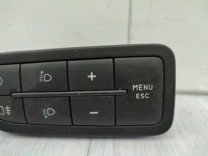Commande de reglage hauteur de phare FIAT GRANDE PUNTO Diesel