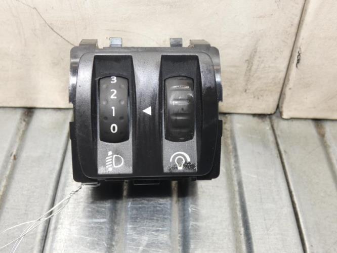 Commande de reglage hauteur de phare RENAULT CLIO 4 PHASE 1 BREAK Diesel