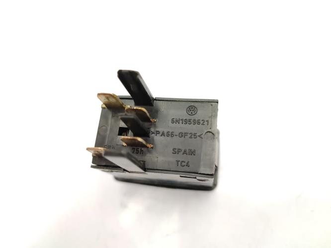 Commande degivrage lunette arriere VOLKSWAGEN CADDY 2 Diesel