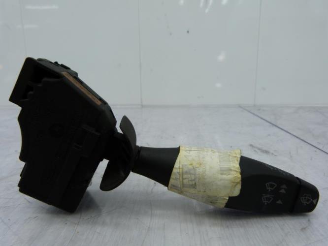 Commodo d'essuie glaces FORD FOCUS 1 BREAK Diesel