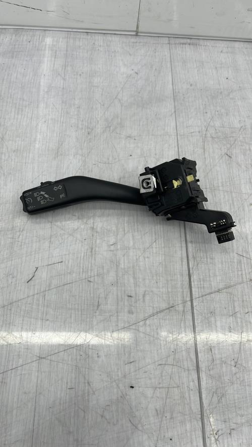 Commodo phare VOLKSWAGEN GOLF 5 Essence