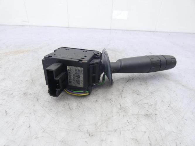 Commodo phare PEUGEOT 607 PHASE 1 Diesel