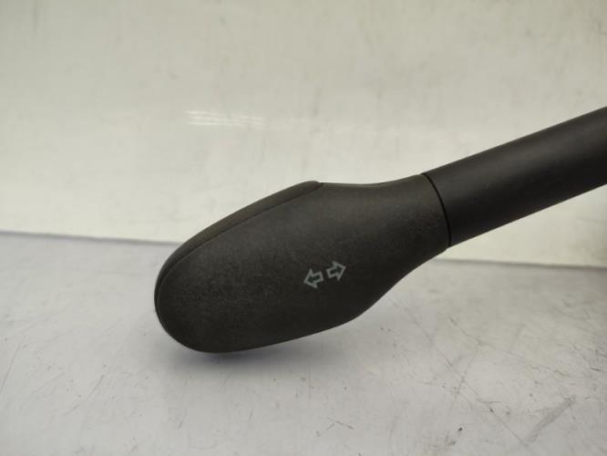 Commodo phare VOLKSWAGEN POLO 3 PHASE 1 Essence