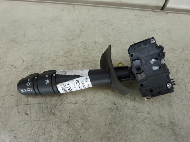 Commodo phare RENAULT CLIO 2 PHASE 2 Diesel