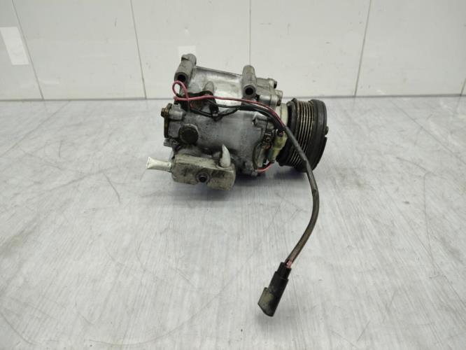 Compresseur clim FORD FIESTA 4 PHASE 1 Diesel