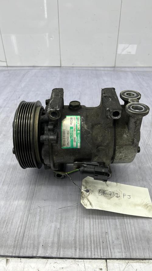 Compresseur clim FORD FIESTA 5 PHASE 1 Diesel