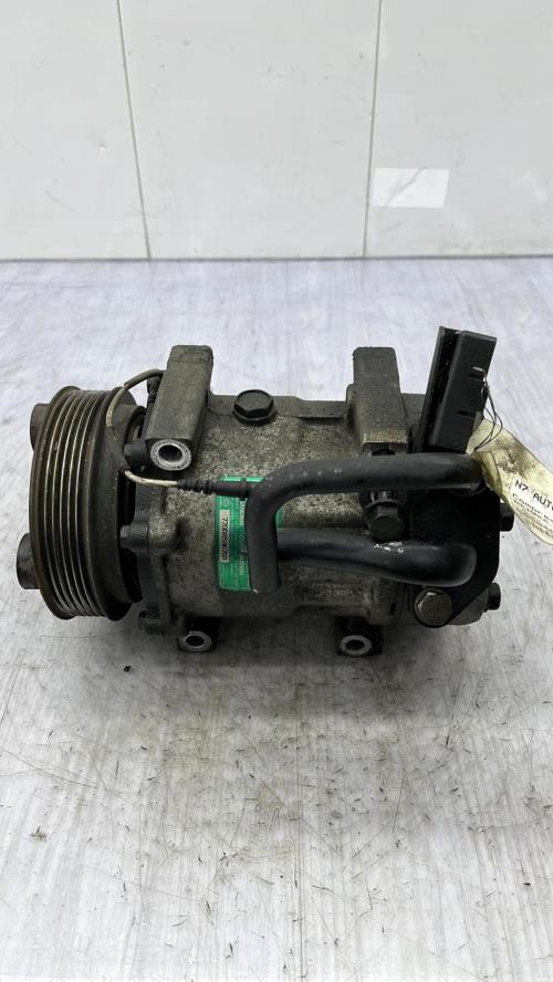 Compresseur clim RENAULT LAGUNA 1 PHASE 1 Essence