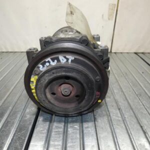 Compresseur clim RENAULT