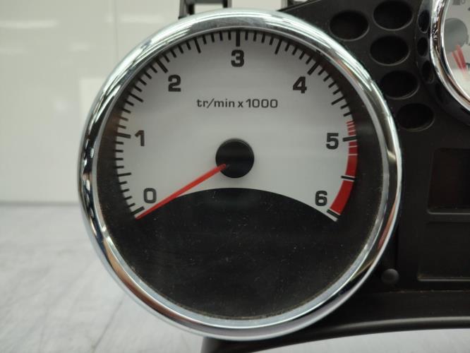 Compteur PEUGEOT 207 PHASE 1 BREAK Diesel