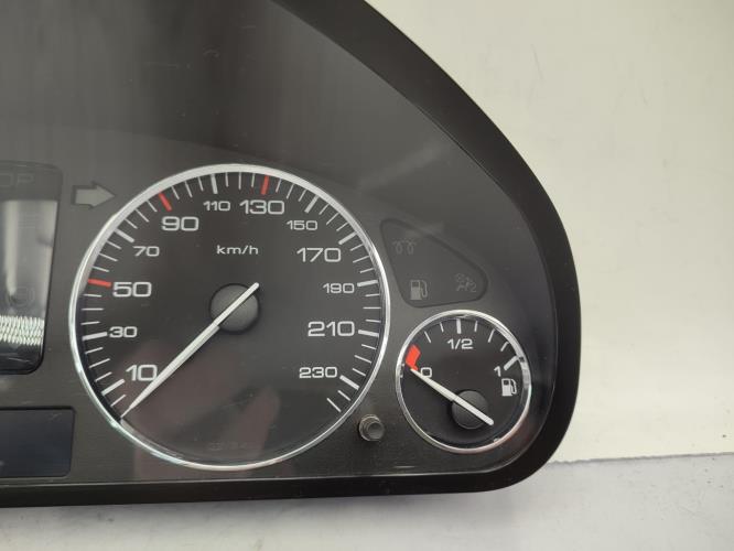 Compteur PEUGEOT 407 PHASE 1 BREAK Diesel