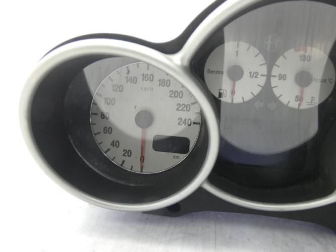 Compteur ALFA ROMEO 147 PHASE 1 Essence