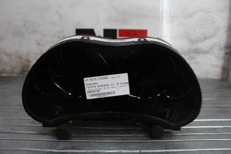 Compteur TOYOTA AVENSIS 2 PHASE 1 Diesel