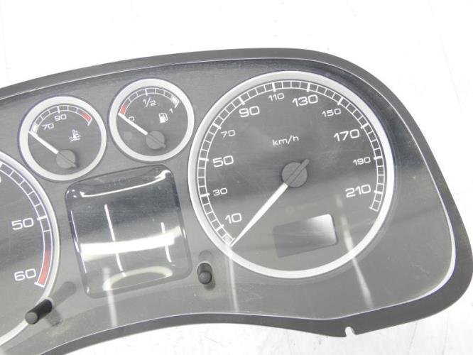 Compteur PEUGEOT 307 PHASE 1 BREAK Diesel