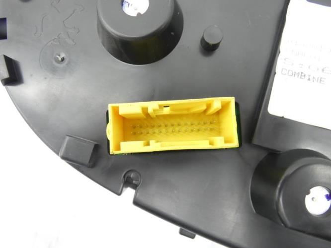Compteur PEUGEOT 308 1 PHASE 1 Essence