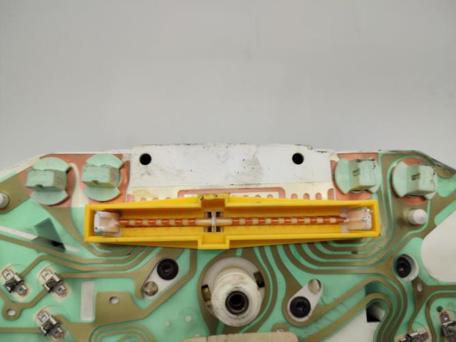 Compteur FORD FIESTA 3 PHASE 2 Essence