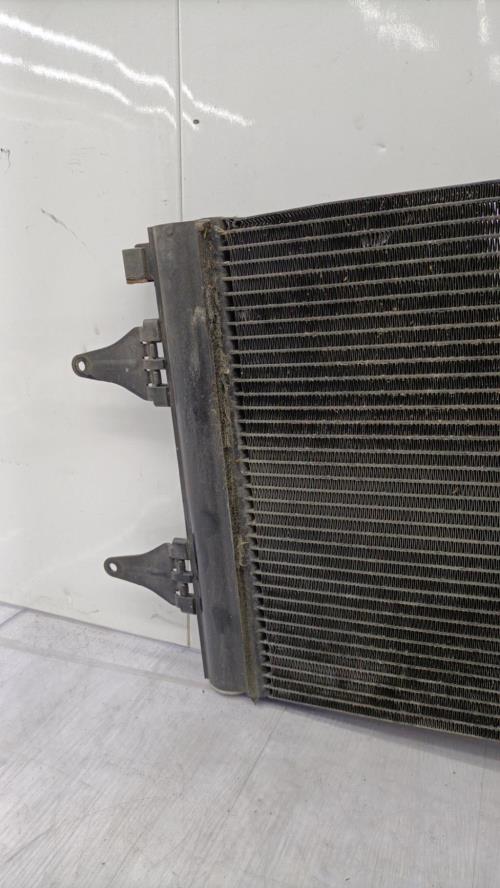Condenseur de clim VOLKSWAGEN POLO 4 PHASE 1 Essence