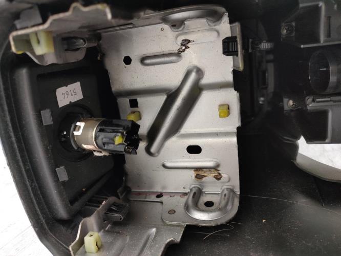 Console central (interieur plastique) CHEVROLET CRUZE PHASE 1 Diesel