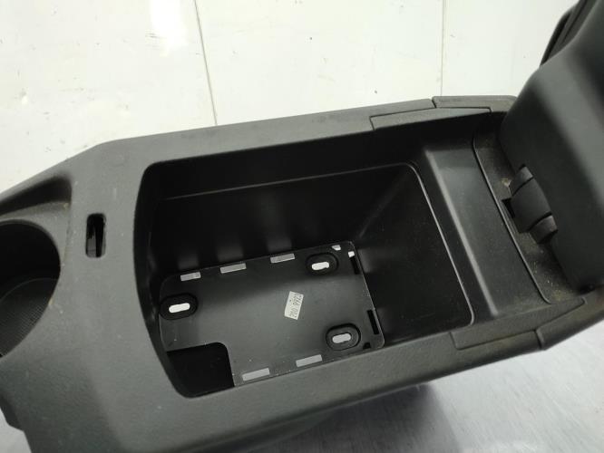 Console central (interieur plastique) CITROEN C4 2 PHASE 1 Diesel