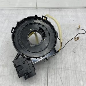 Contacteur tournant VOLKSWAGEN GOLF 5 Essence