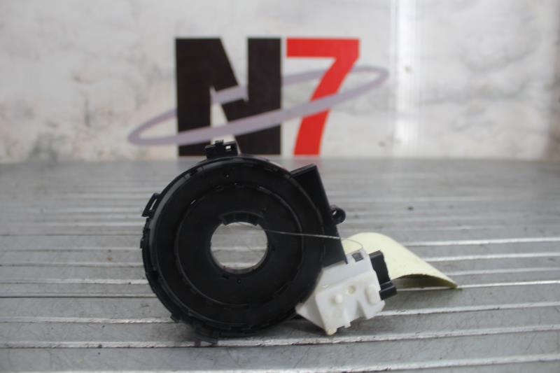 Contacteur tournant VOLKSWAGEN GOLF 5 Essence