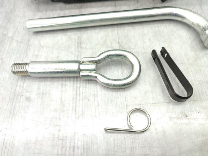 Cric (Ensemble depannage) SKODA FABIA 2 PHASE 2 Essence