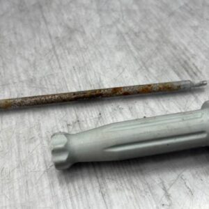 Cric (Ensemble depannage) RENAULT CLIO 2 PHASE 1 Essence
