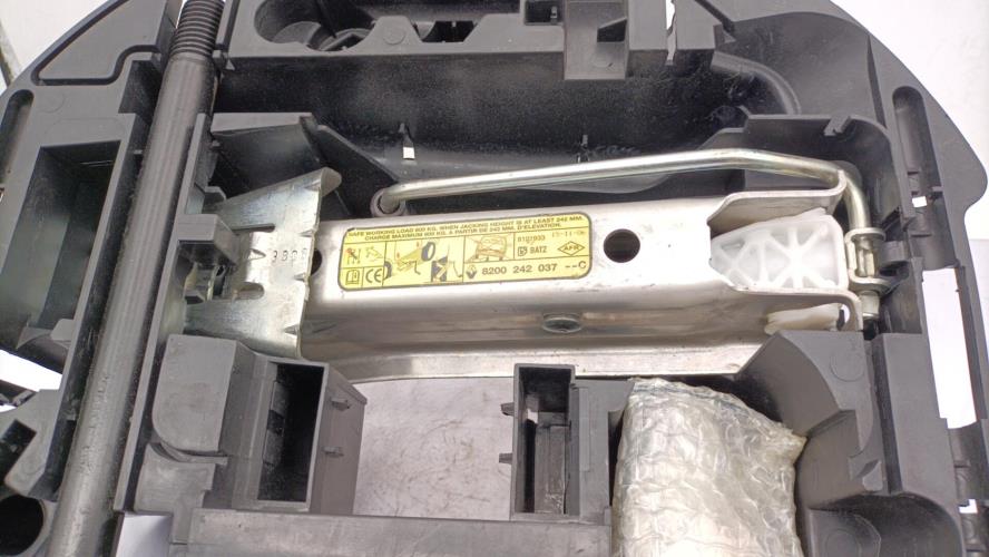 Cric (Ensemble depannage) RENAULT MODUS PHASE 1 Essence