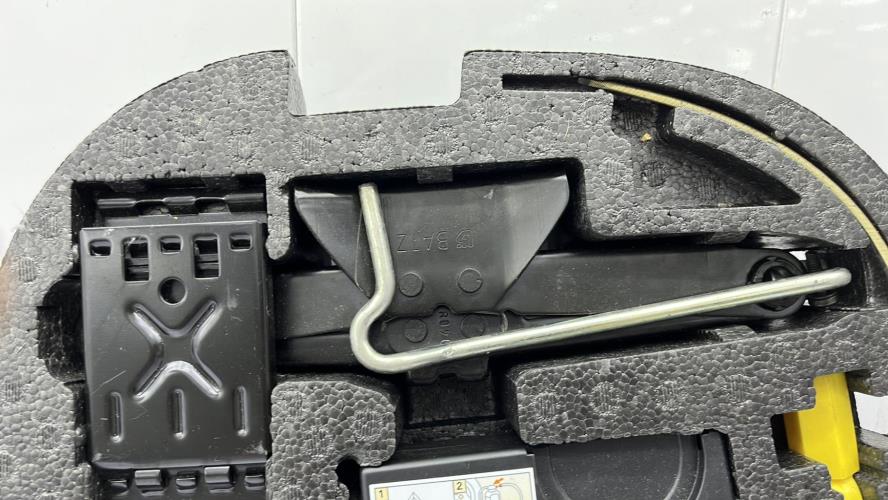 Cric (Ensemble depannage) CITROEN C4 GRAND PICASSO 1 Diesel