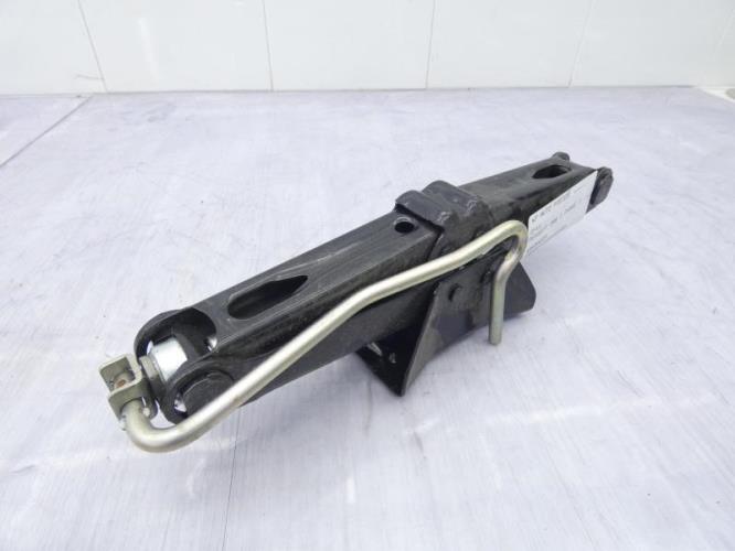 Cric (Ensemble depannage) PEUGEOT 308 1 PHASE 1 Diesel