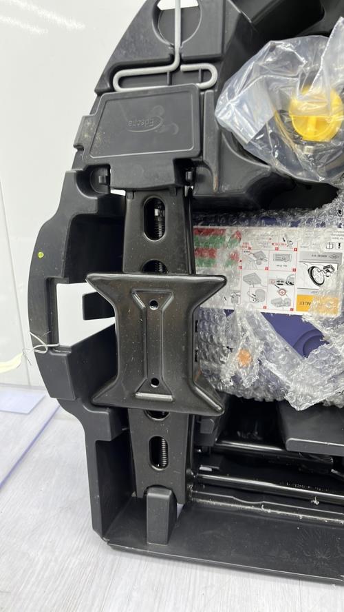 Cric (Ensemble depannage) RENAULT TWINGO 2 PHASE 1 Essence