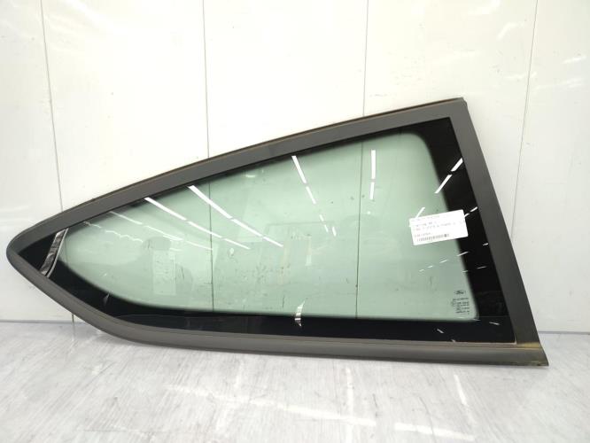 Custode arriere droit FORD FIESTA 6 PHASE 1 Diesel