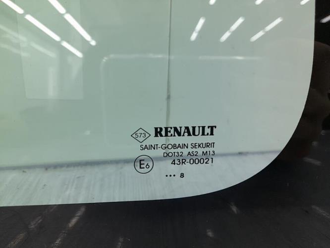 Custode arriere droit RENAULT MEGANE 2 PHASE 2 Essence