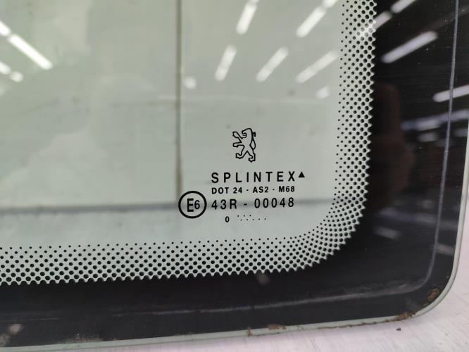 Custode arriere droit PEUGEOT 106 PHASE 2 Diesel