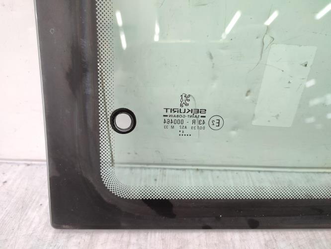 Custode arriere droit PEUGEOT 306 PHASE 1 Diesel