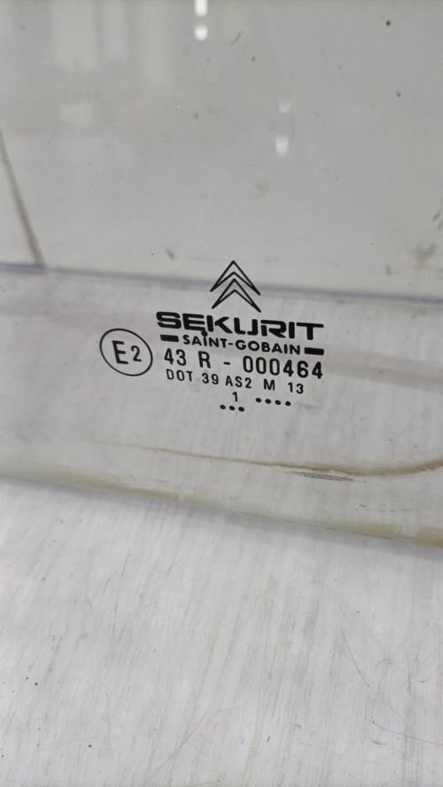 Custode arriere droit CITROEN AX PHASE 1 Essence