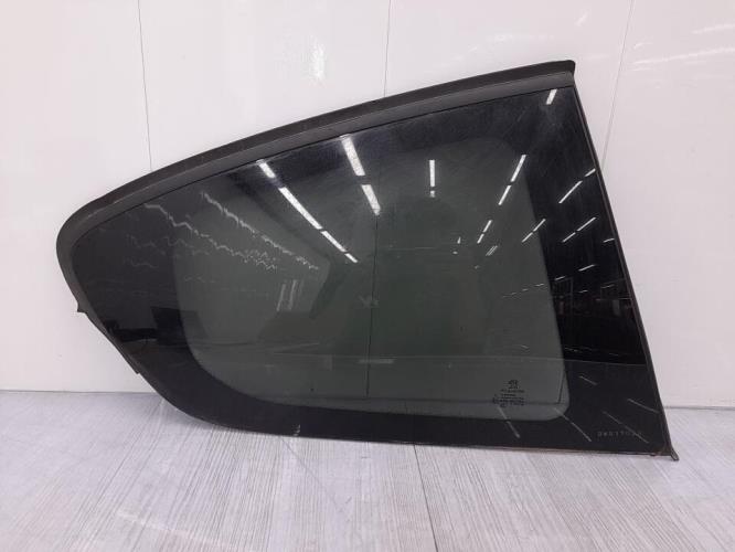 Custode arriere droit PEUGEOT 208 1 PHASE 1 Diesel