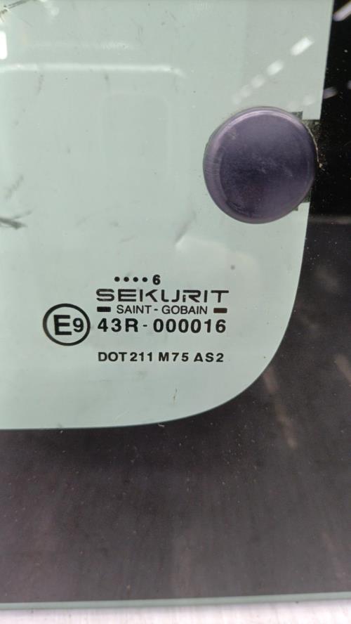 Custode arriere droit CITROEN BERLINGO 1 PHASE 2